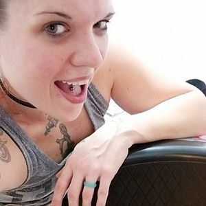 Meet your Posher, Desiree